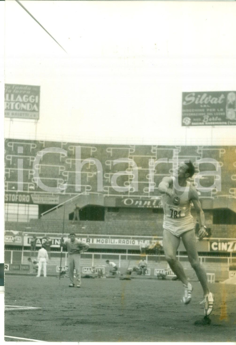Fotografia d epoca originale 1958 TORINO Universiadi  Vladimir KUZNETSOV vincitore lancio del giavellotto 1