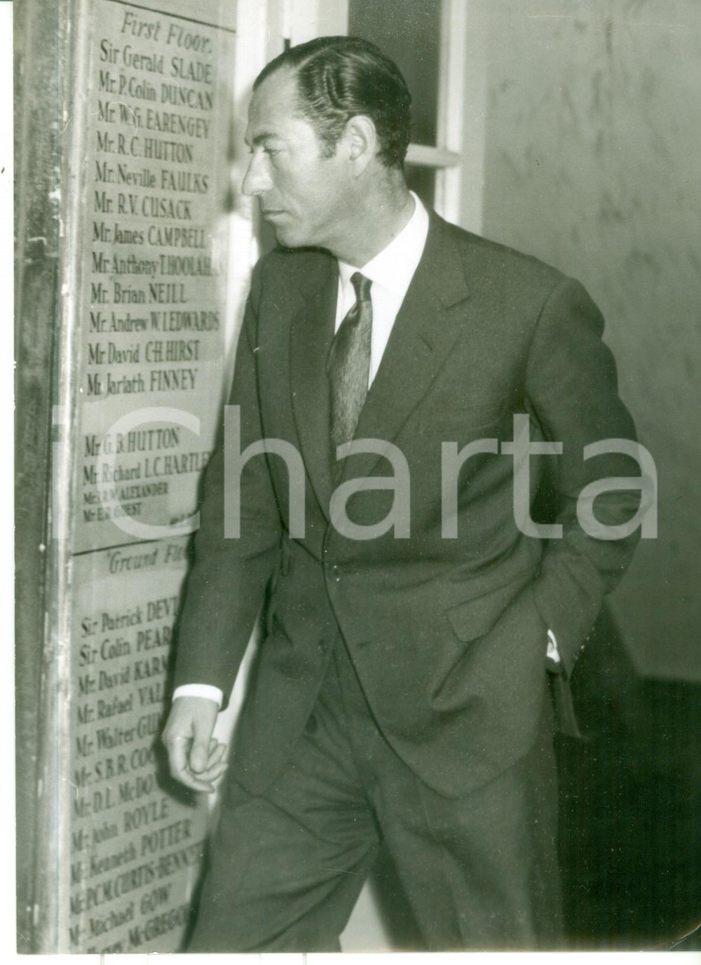 Fotografia d epoca originale 1959 LONDON Maxwell JOSEPH leaving Brick Court Chambers Photo 15x20 cm 1