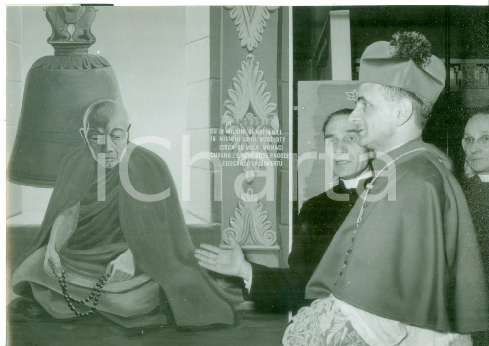 Fotografia d epoca originale 1955 MILANO Mostra missioni estere PIME  Mons. Giovanni MONTINI Foto 18x13 cm 1