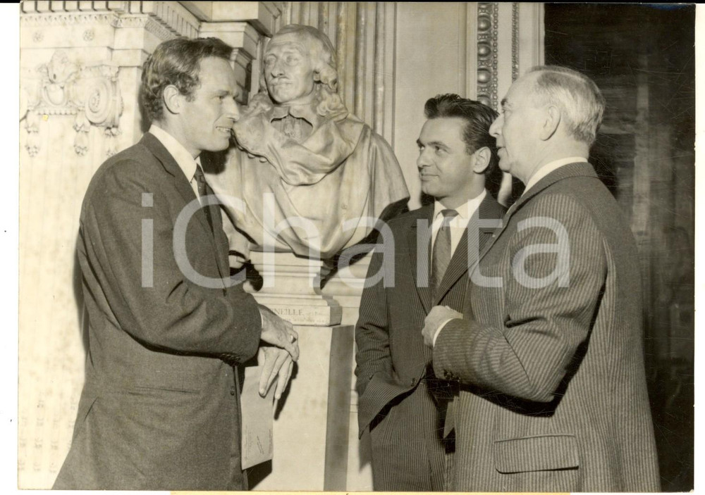 Fotografia d epoca originale 1960 PARIS COMEDIE FRANCAISE Charlton HESTON André FALCON Maurice ESCANDE Photo 1