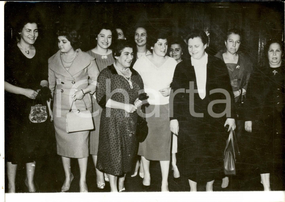 Fotografia d epoca originale 1959 DAMASCUS Russian women s delegation visits Syria  Photo 18x13 cm 1