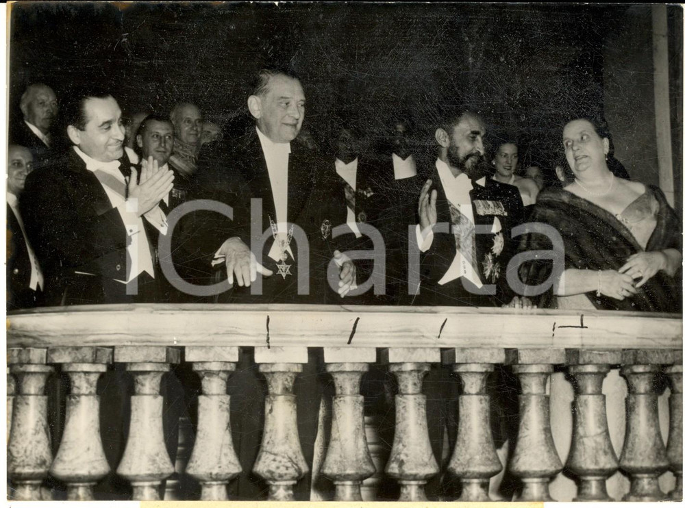 Fotografia d epoca originale 1954 PARIS RenÃ© COTY e HailÃ© SELASSIÃ‰ alla serata di gala all OpÃ©ra  Foto 1
