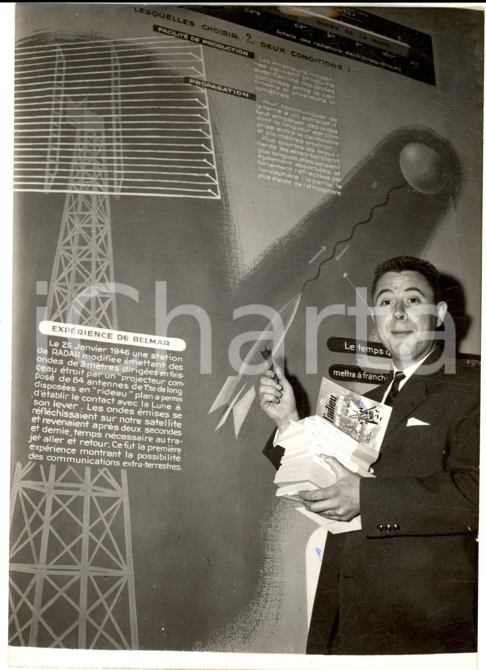 Fotografia d epoca originale 1958 PARIS Serge MARTEL laurÃ©at du Prix Jules Verne pour L adieu aux astres 1