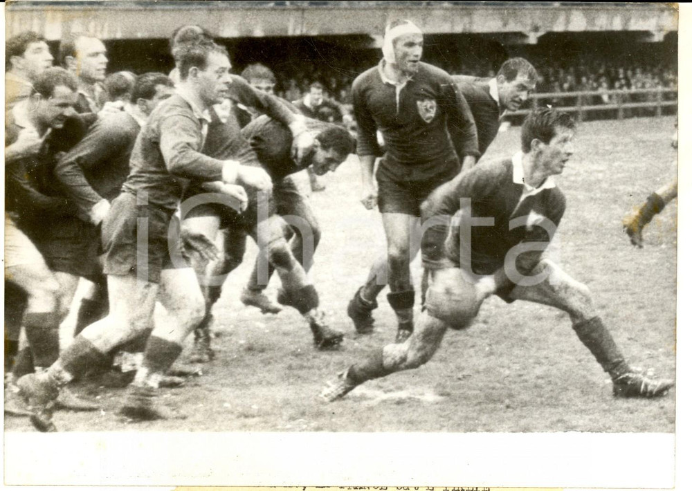Fotografia d epoca originale 1959 NANTES RUGBY Francia  Italia 220  Una fase del match Foto 18x13 cm 1