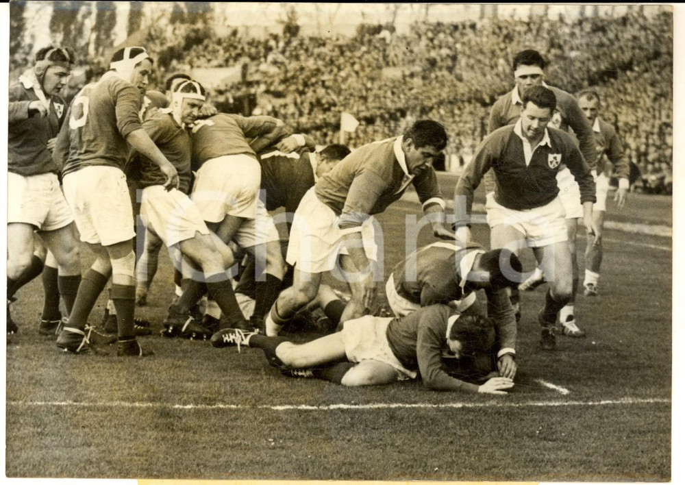 Fotografia d epoca originale 1960 COLOMBES  RUGBY 5 Nazioni  Francia  Irlanda 236 Foto 18x13 cm 1