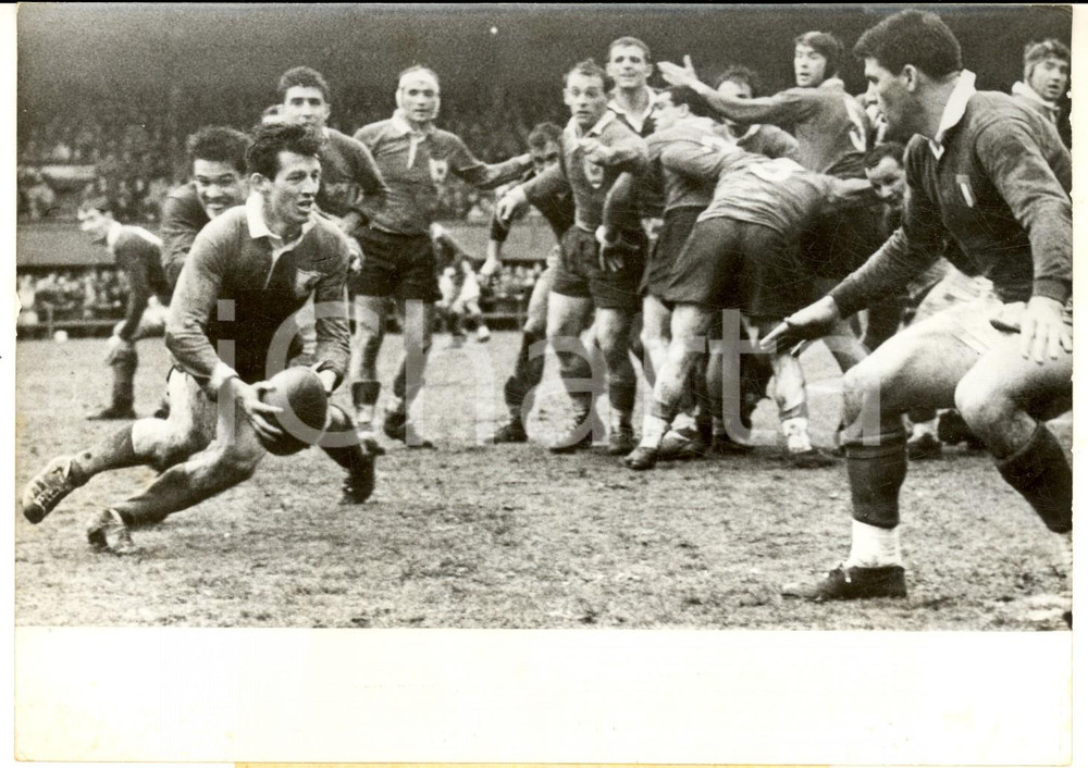 Fotografia d epoca originale 1959 NANTES RUGBY Francia  Italia 220  Una fase del match Foto 18x13 1