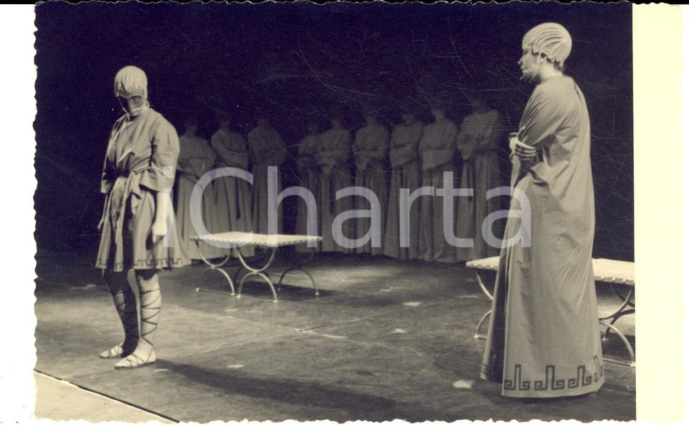 Cartolina originale da collezione 1930 ca INNSBRUCK TEATRO CLASSICO Un confronto tra personaggi  Foto cartolina 1