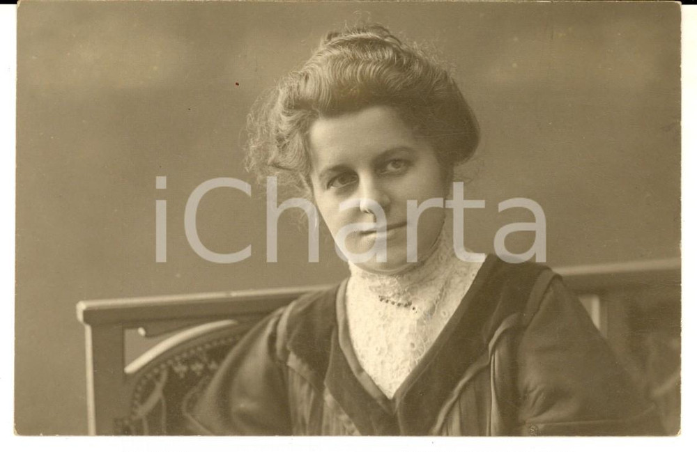 Fotografia d epoca originale 1910 ca GERMANIA Ritratto di Clara HESSELAND Foto cartolina VINTAGE 1