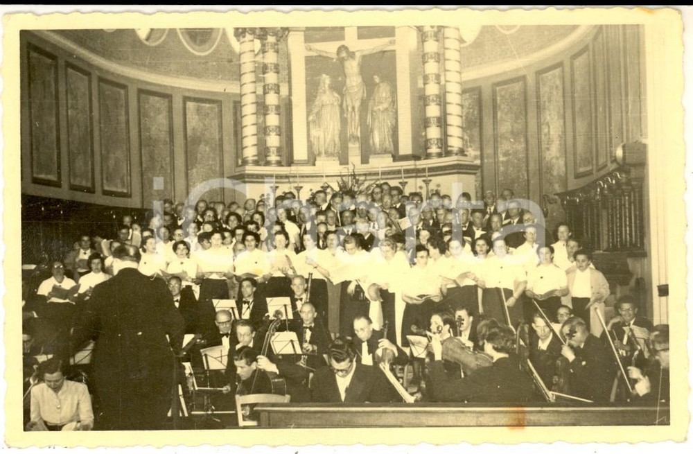 Fotografia d epoca originale 1930 ca HEILBRONN Concerto di una corale in chiesa  Foto cartolina VINTAGE 1