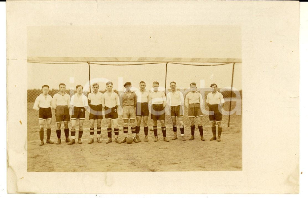 Fotografia d epoca originale 1920 ca GERMANIA CALCIO Ritratto di una squadra giovanile  Foto DANNEGGIATA 1