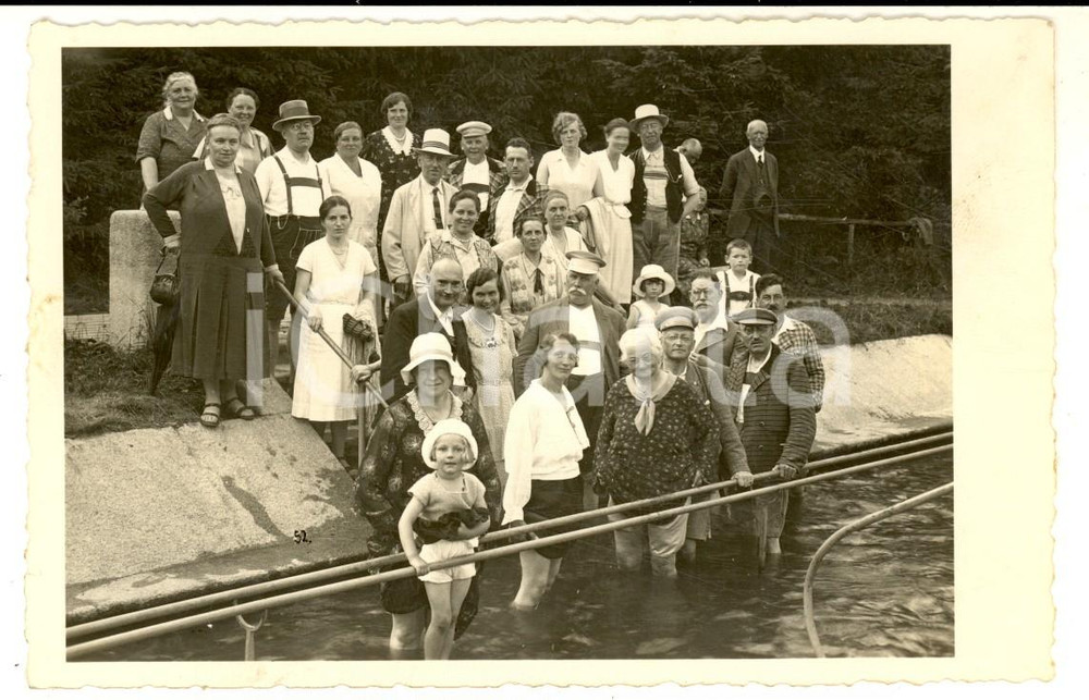 Fotografia d epoca originale 1932 BAD WÃ–RISHOFEN Un gruppo di villeggianti alle terme  Foto cartolina 1