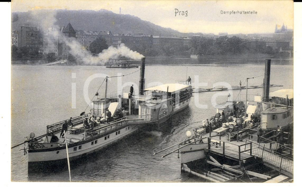 Cartolina originale da collezione 1910 ca PRAGA Pssaggio di un battello a vapore  Dampferhaltestelle  Cartolina 1