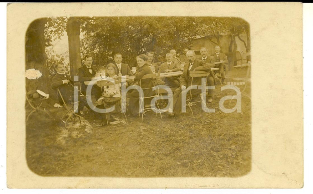 Fotografia d epoca originale 1916 GEMUNDEN AM MAIN Ritratto di famiglia a una scampagnata  Foto cartolina 1