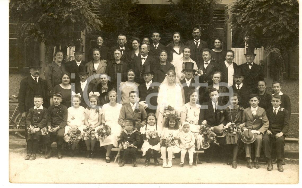 Fotografia d epoca originale 1930 ca MURRHARDT D Un matrimonio tradizionale  Foto di gruppo VINTAGE 1