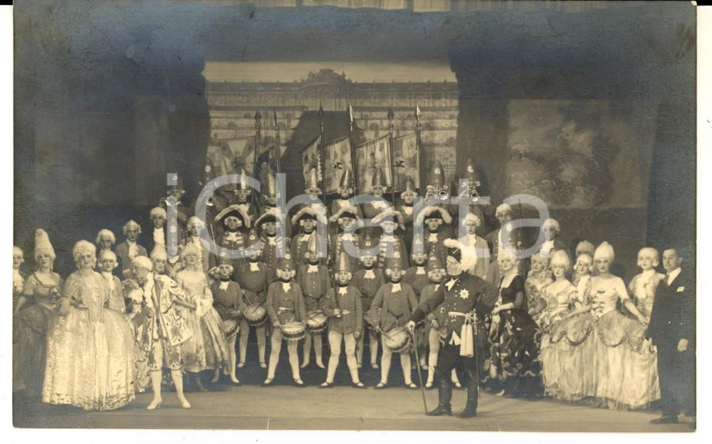 1930 ca FRANKFURT AM MEIN TEATRO Attori in costume militare prussiano - Foto