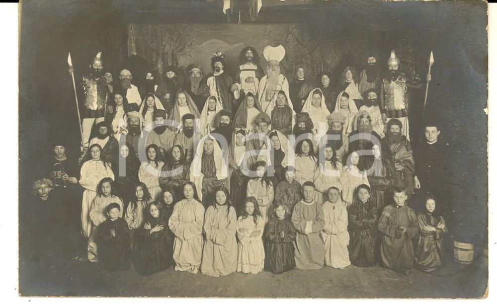 Fotografia d epoca originale 1910 MANNHEIM TEATRO AMATORIALE  Sacra rappresentazione  Foto cartolina 1