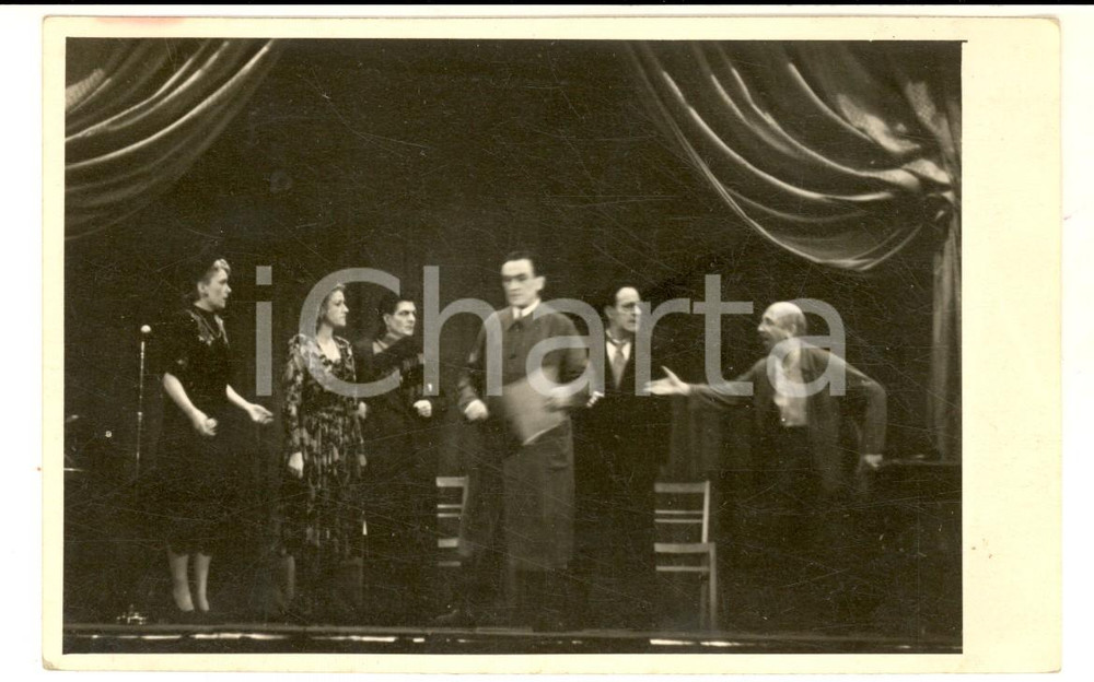 Fotografia d epoca originale 1940 ca DRESDA Teatro amatoriale  Una scena drammatica  Foto VINTAGE 14x10 1