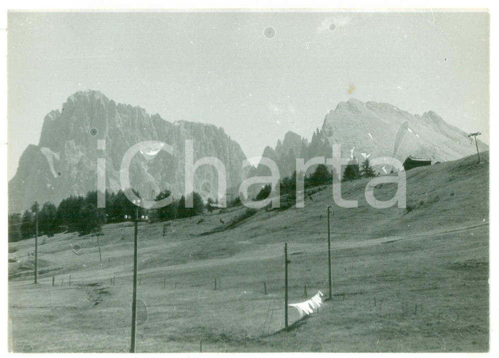 Fotografia d epoca originale 1982 ALPE DI SIUSI Panni stesi al sole della Val Gardena Fotografia artistica 1