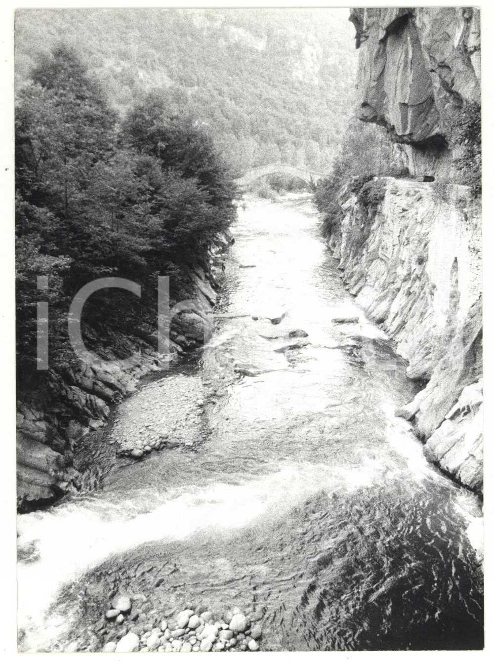 Fotografia d epoca originale 1980 PONTEMAGLIO Veduta del fiume TOCE Foto vintage 13x18 cm 1