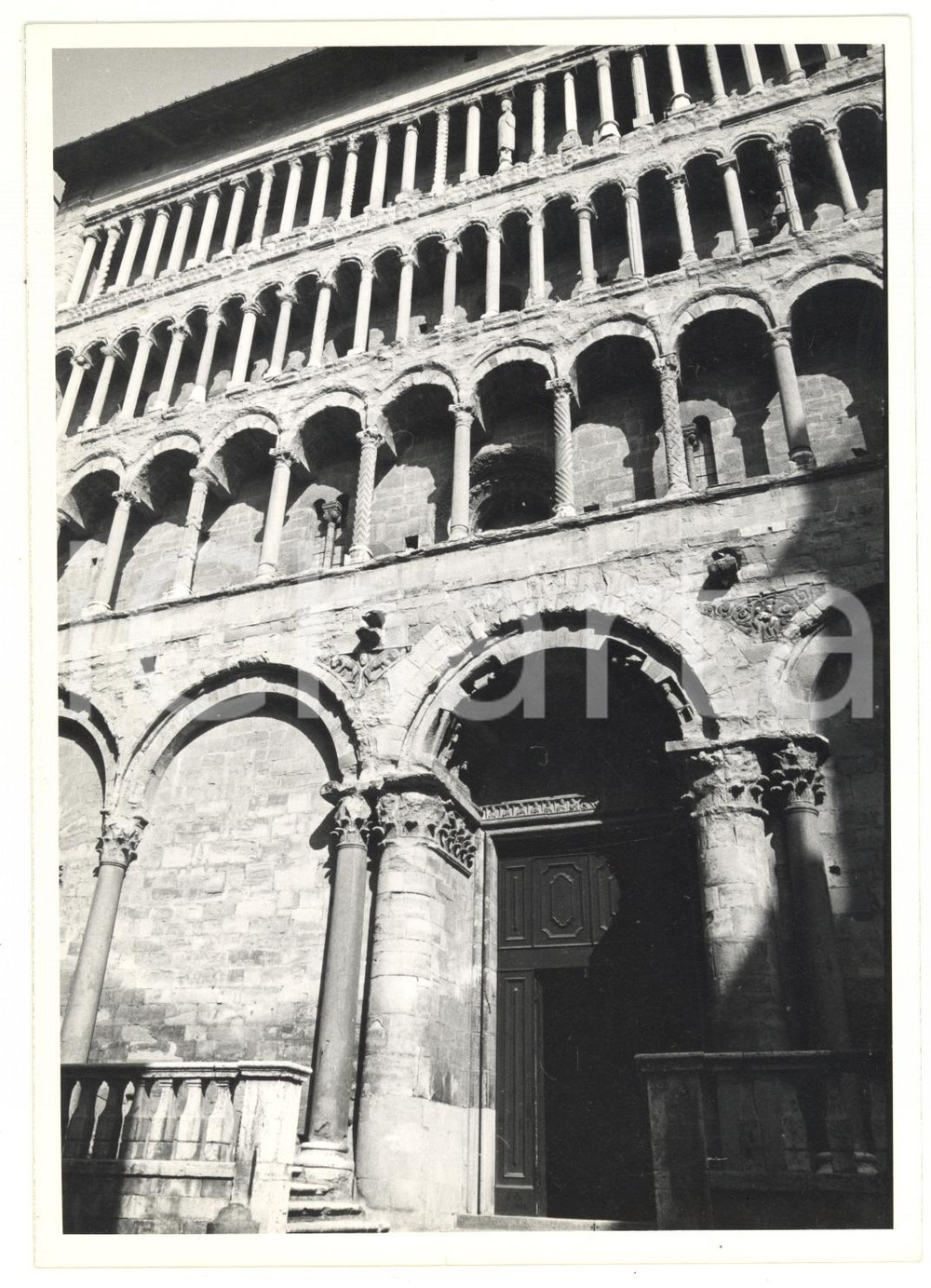 Fotografia d epoca originale 1972 AREZZO Facciata della chiesa di Santa Maria della Pieve Foto VINTAGE 13x18 1