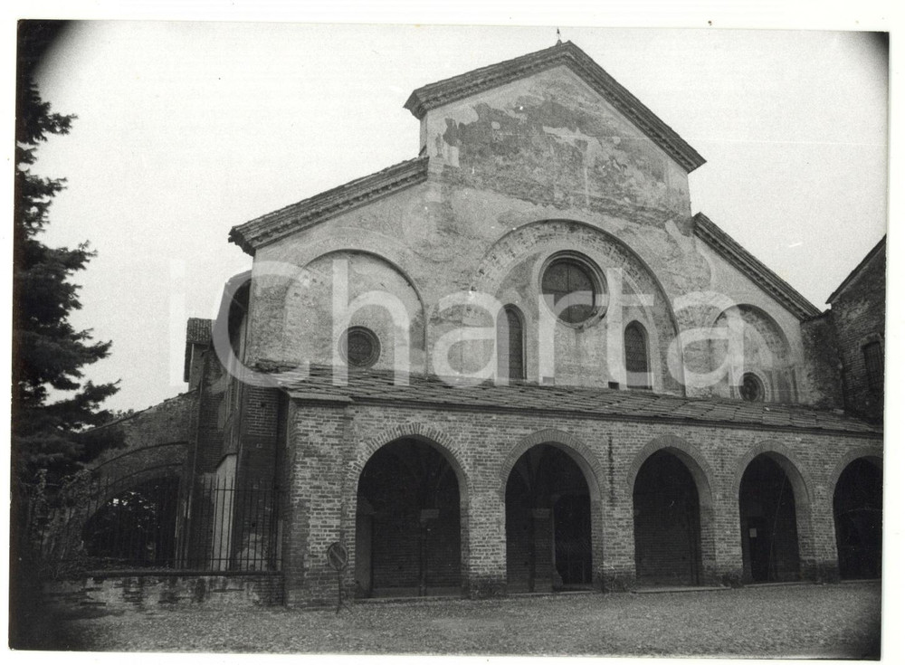 Fotografia d epoca originale 1981 STAFFARDA DI REVELLO CN Facciata dell abbazia di Santa Maria Foto 18x13 1