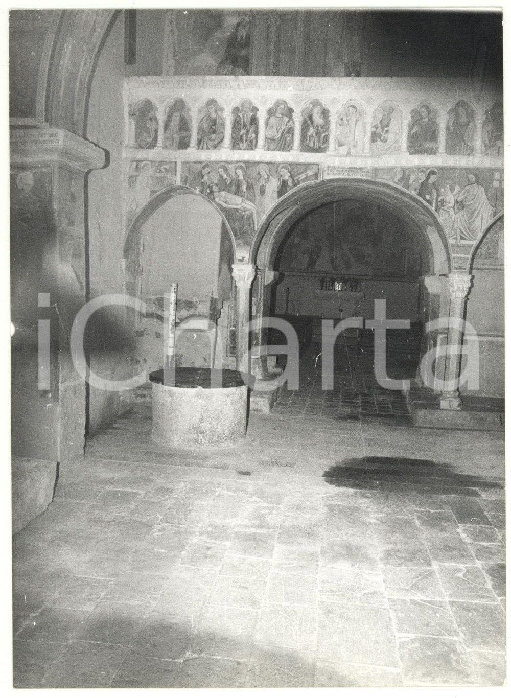 Fotografia d epoca originale 1979 CAMPI PG Chiesa di SAN SALVATORE  Navate affrescate Foto VINTAGE 13x18 1