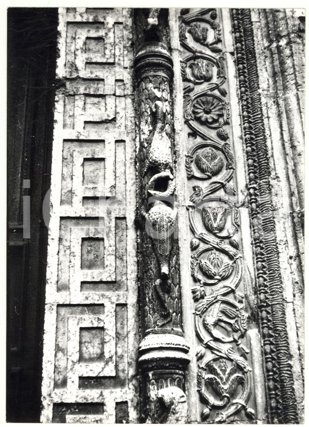 Fotografia d epoca originale 1979 ASSISI Cattedrale di San Rufino  Stipite con figure di animali Foto 13x18 1