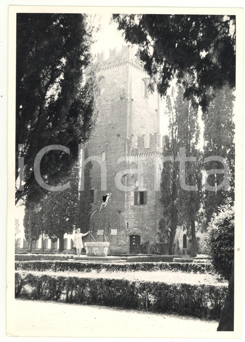 Fotografia d epoca originale 1971 CONEGLIANO TV Scorcio del castello Fotografia ANIMATA 13x18 cm 1