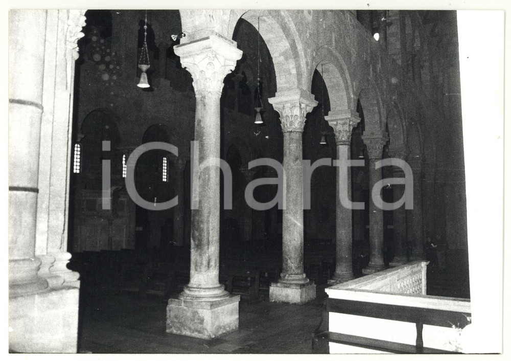 Fotografia d epoca originale 1980 BARI Cattedrale di SAN SABINO  Navate interne Foto VINTAGE 18x13 cm 1