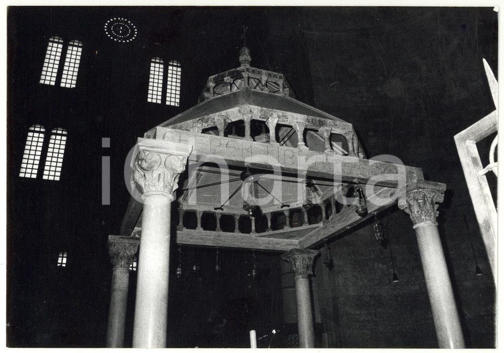 Fotografia d epoca originale 1980 BARI Cattedrale di SAN SABINO  Ciborio dell altare maggiore Foto VINTAGE 1