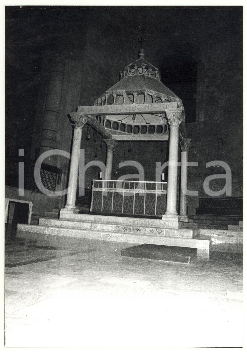 Fotografia d epoca originale 1980 BARI Cattedrale di SAN SABINO  Ciborio dell altare maggiore Foto 13x18 cm 1