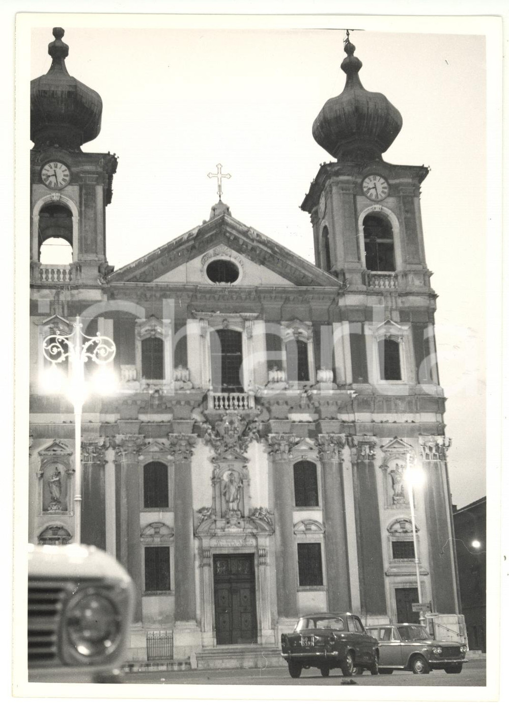 Fotografia d epoca originale 1971 GORIZIA Chiesa di Sant Ignazio  Veduta della facciata Foto 13x18 cm 1