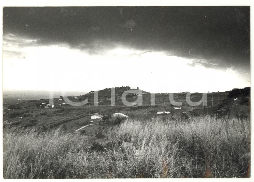 Fotografia d epoca originale 1974 GENZANO DI ROMA Tempesta in arrivo sulla campagna laziale  Foto VINTAGE 1