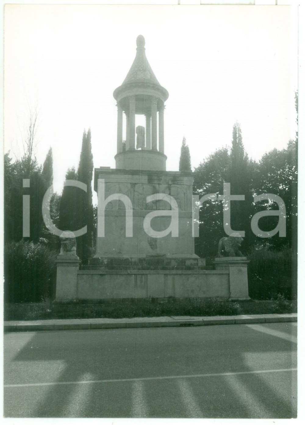 Fotografia d epoca originale 1979 AQUILEIA Veduta del MAUSOLEO CANDIA  Fotografia VINTAGE 13x18 cm 1