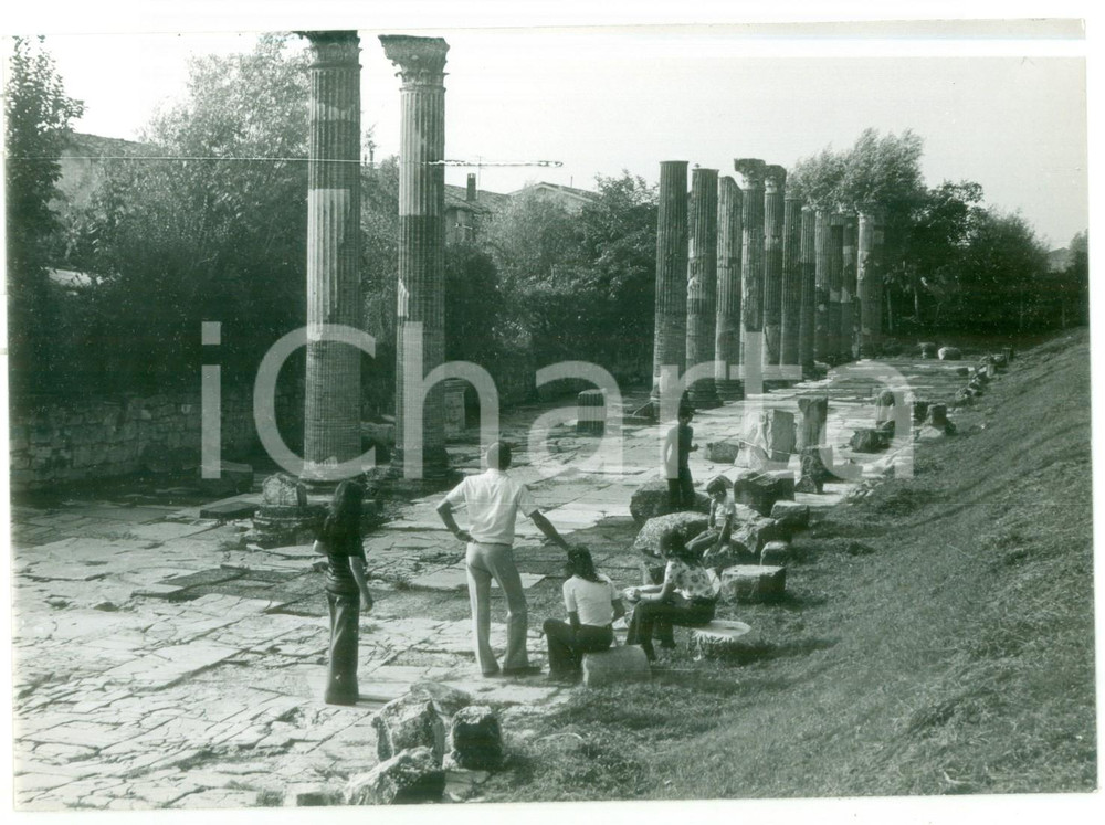 Fotografia d epoca originale 1979 AQUILEIA Colonne del FORO ROMANO Foto ANIMATA 18x13 cm 1