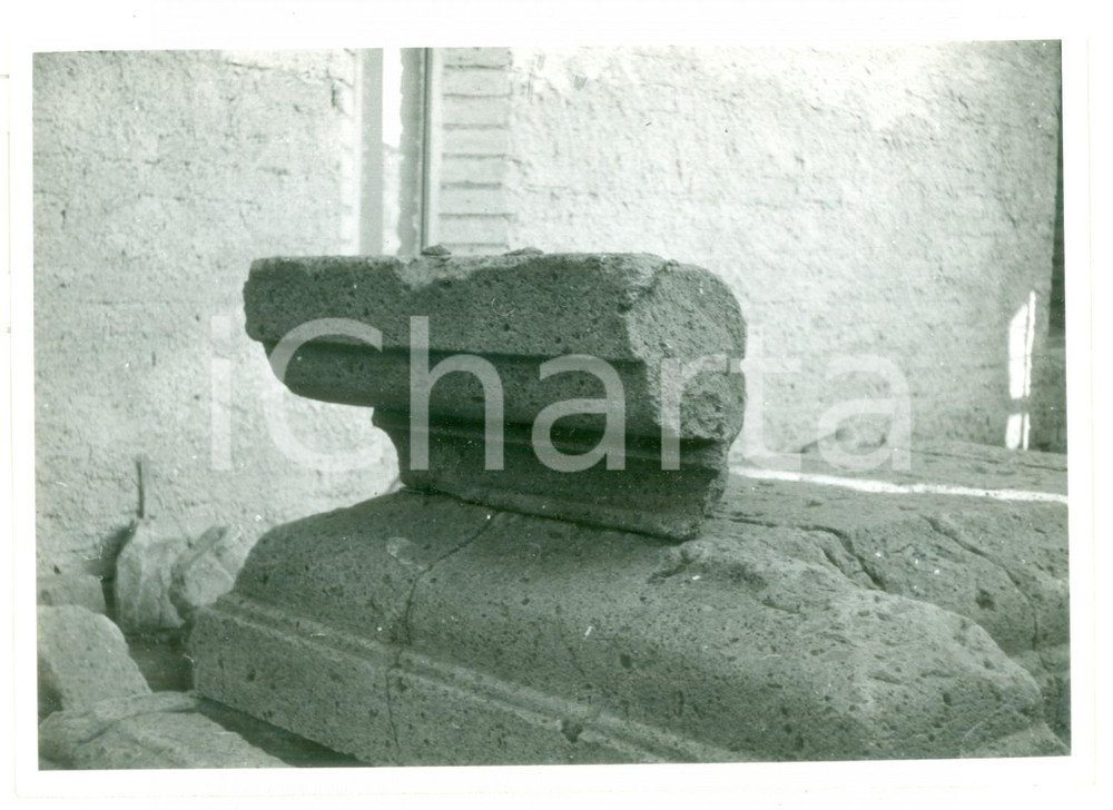 Fotografia d epoca originale 1972 POMEZIA Resti antico altare della cittÃ  di LAVINIUM  Foto VINTAGE 18x13 1
