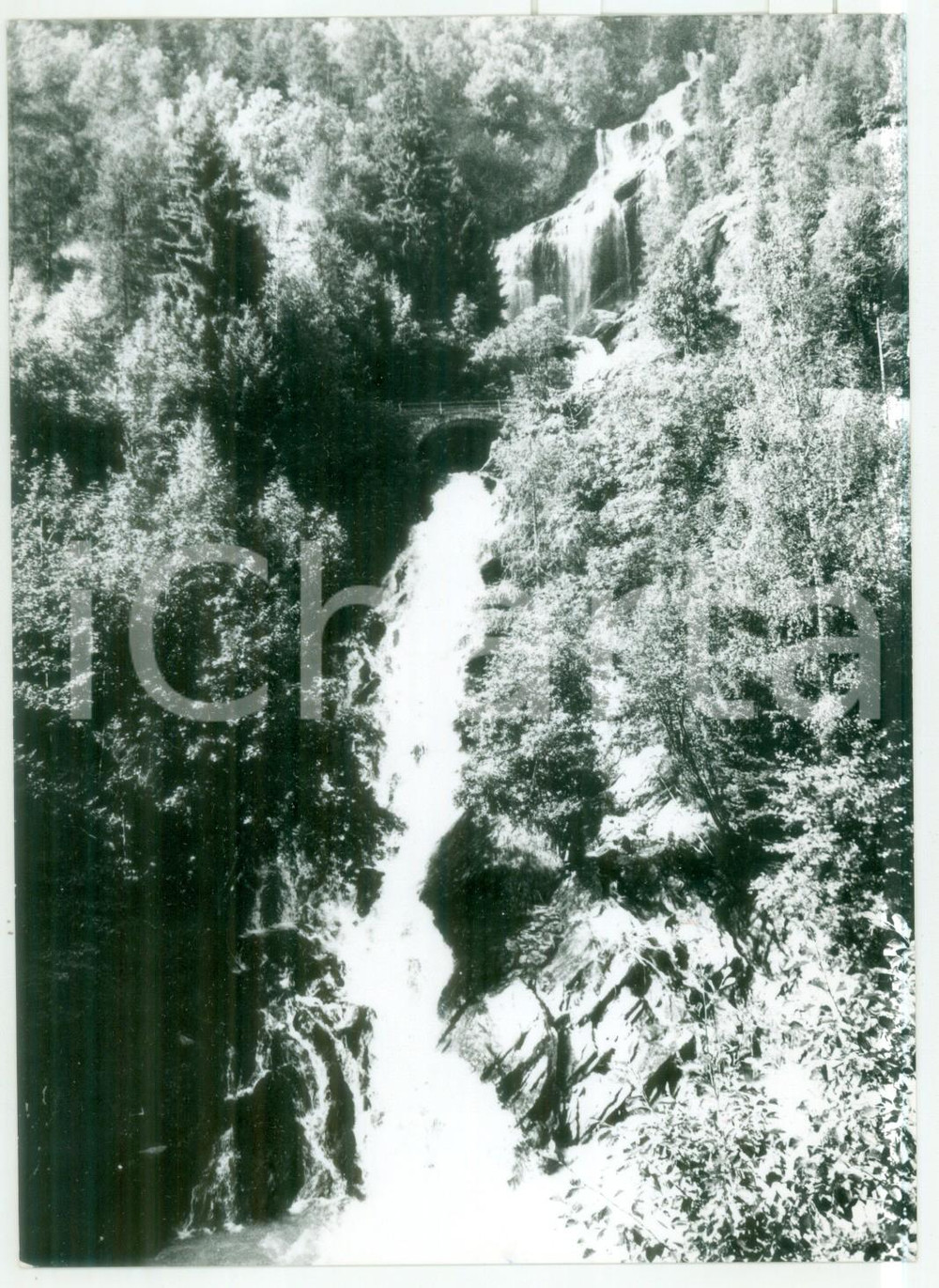Fotografia d epoca originale 1978 LA SALLE Veduta della cascata di LENTENEY  Fotografia VINTAGE 13x18 cm 1