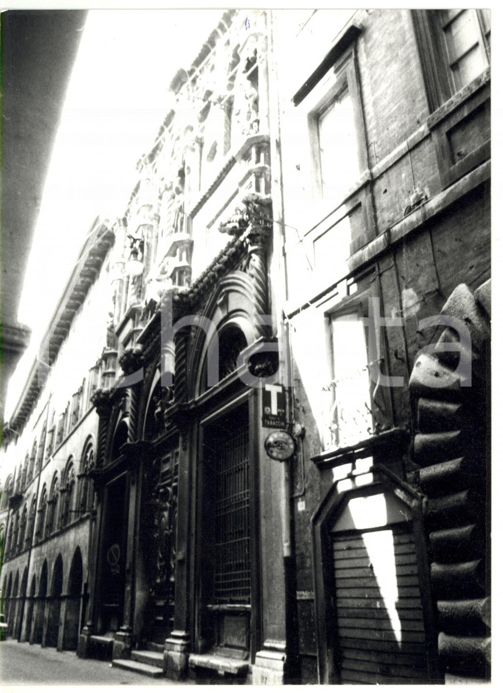 Fotografia d epoca originale 1978 ANCONA Ingresso di Palazzo Benincasa Fotografia VINTAGE 13x18 cm 1