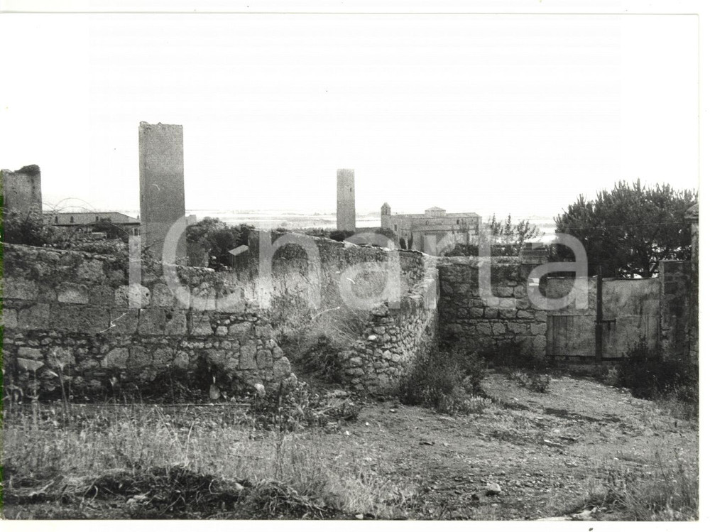 Fotografia d epoca originale 1981 TARQUINIA VT Antiche mura della chiesa di Santa Maria in Castello  Foto 1
