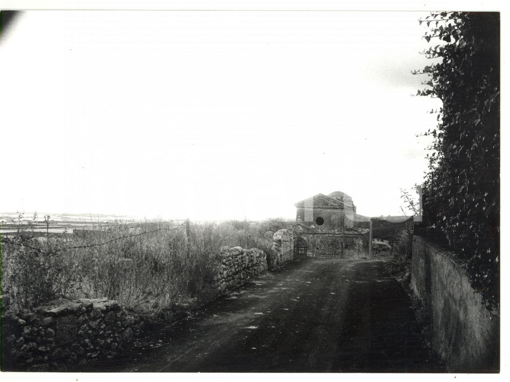 Fotografia d epoca originale 1981 TARQUINIA VT Facciata della chiesa di San Giacomo  Foto VINTAGE 18x13 cm 1
