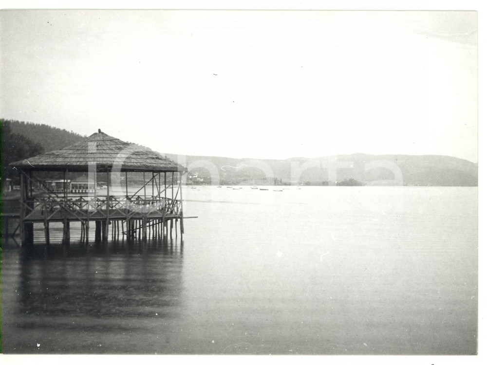 Fotografia d epoca originale 1977 LAGO DI BRACCIANO Veduta panoramica del lago Foto ARTISTICA 18x13 cm 1