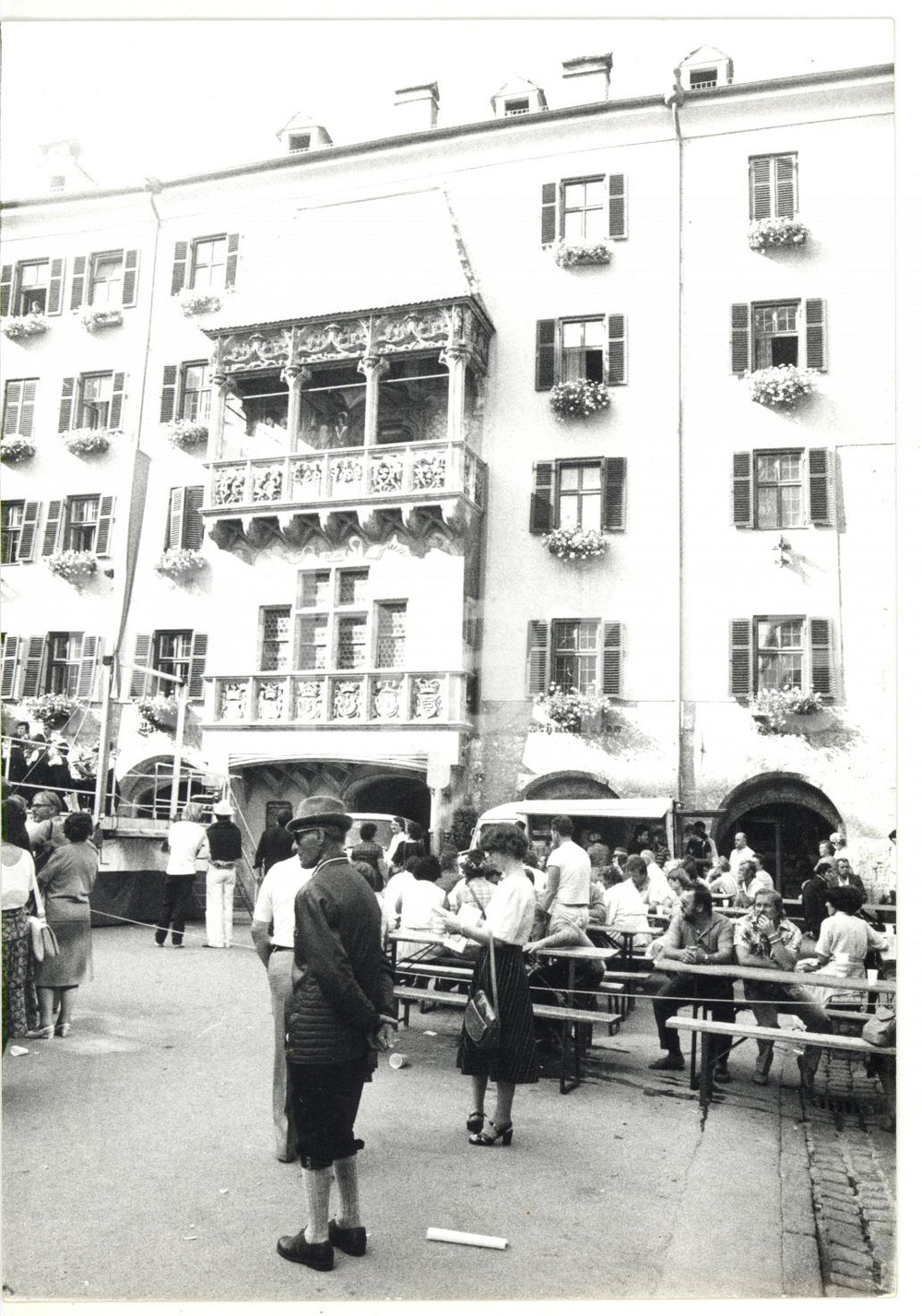 Fotografia d epoca originale 1979 INNSBRUCK HerzogFriedrichStraÃŸe  Veduta del Goldenes Dachl Foto 13x18 1