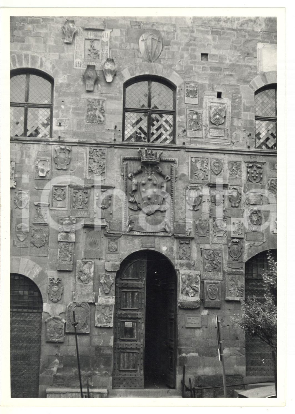 Fotografia d epoca originale 1972 AREZZO Via dei Pileati  Scorcio di Palazzo Pretorio Foto VINTAGE 13x18 1