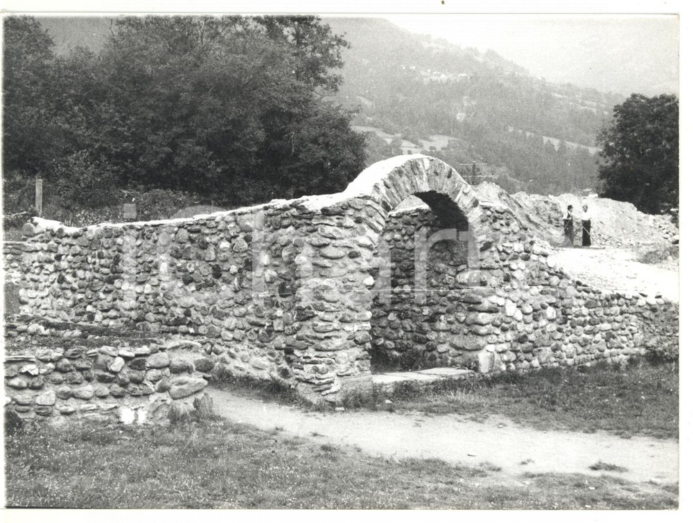 Fotografia d epoca originale 1979 AGUNTUM AUSTRIA Rovine delle antiche terme romane  Foto VINTAGE 18x13 1