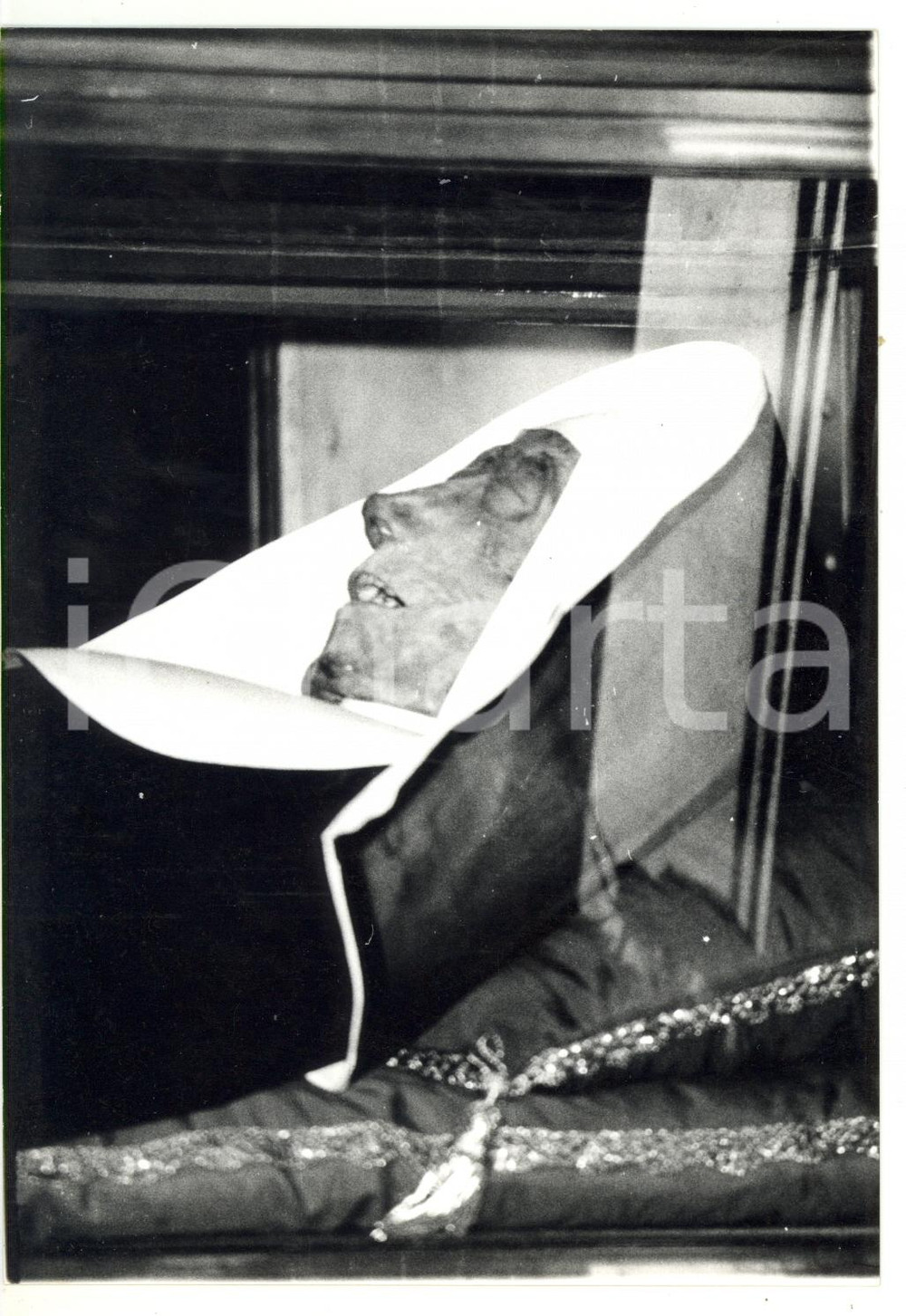 Fotografia d epoca originale 1978 CASCIA Resti conservati di Santa Rita  Fotografia VINTAGE 13x18 cm 1