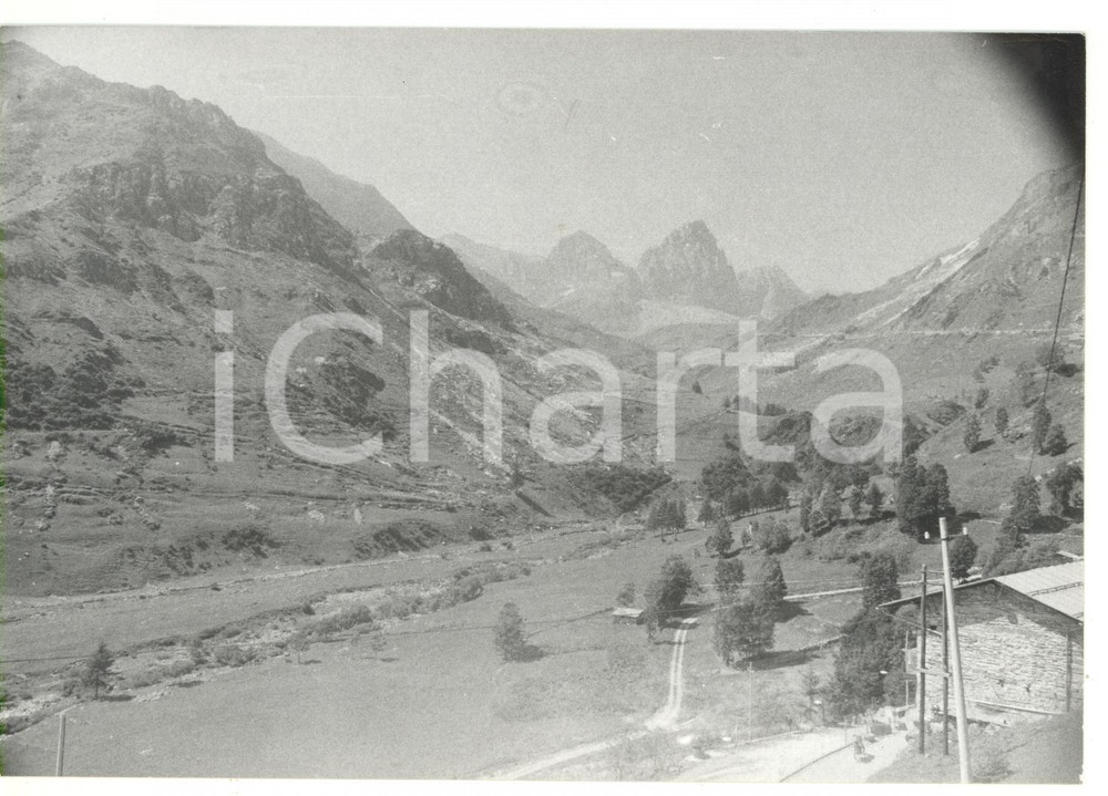 Fotografia d epoca originale 1981 CASTELMAGNO  CHIAPPI CN Veduta panoramica della vallata Foto 18x13 cm 1