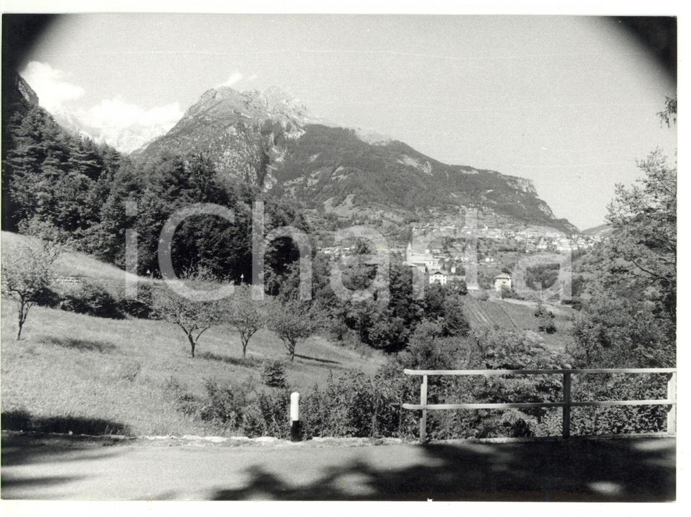Fotografia d epoca originale 1982 DORSINO TN Veduta del monte GHEZ Foto VINTAGE 18x13 cm 1