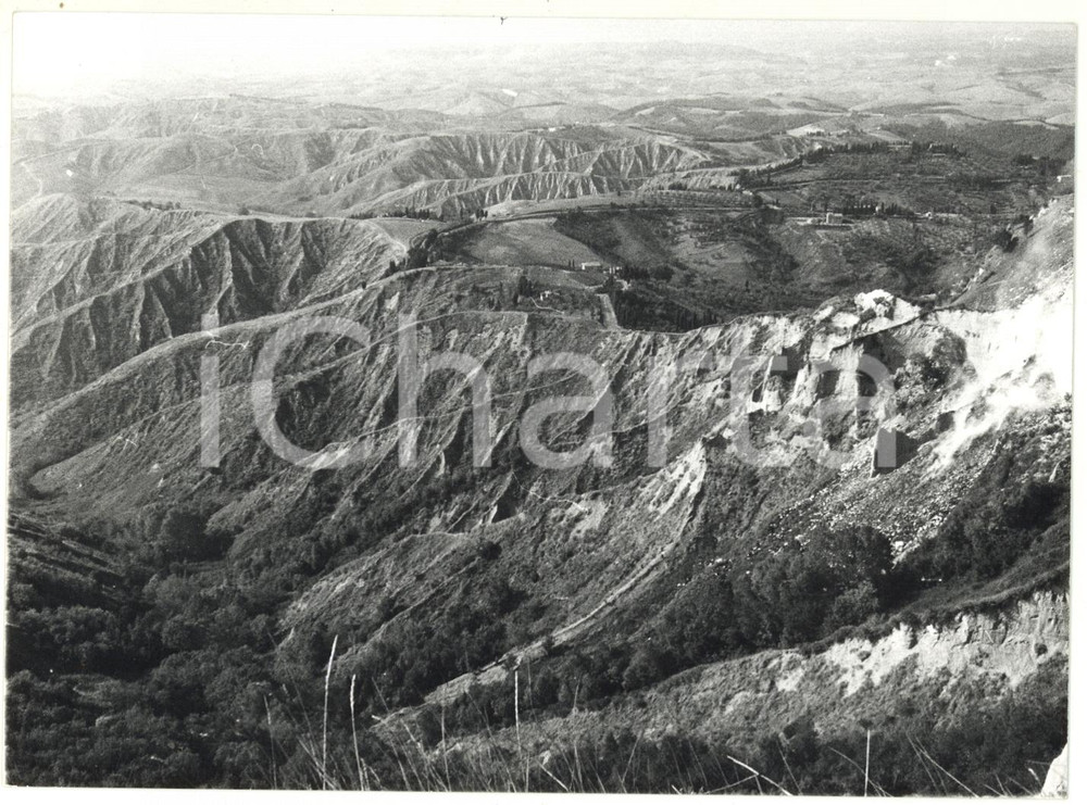 Fotografia d epoca originale 1981 Area di VOLTERRA  Veduta panoramica sulle balze Foto 18x13 cm 1