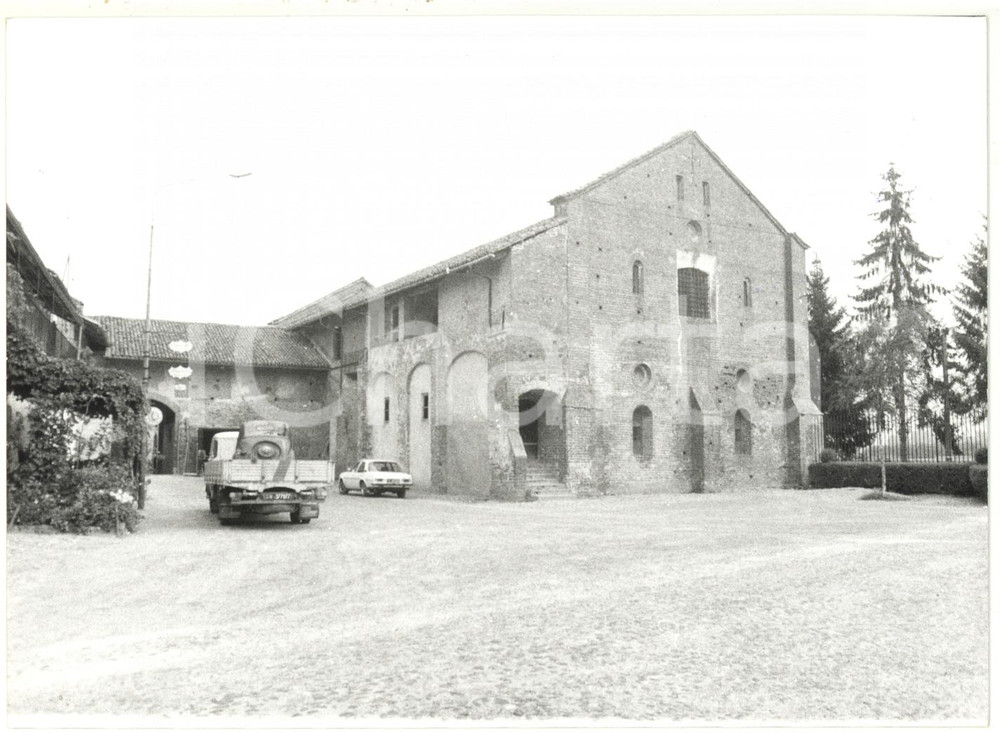Fotografia d epoca originale 1981 STAFFARDA DI REVELLO Abbazia di Santa Maria  L ospizio dei pellegrini 1