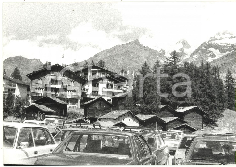 Fotografia d epoca originale 1980 SAASFEE CH Veduta degli hotel Alphubel e La Collina Foto 18x13 cm 1